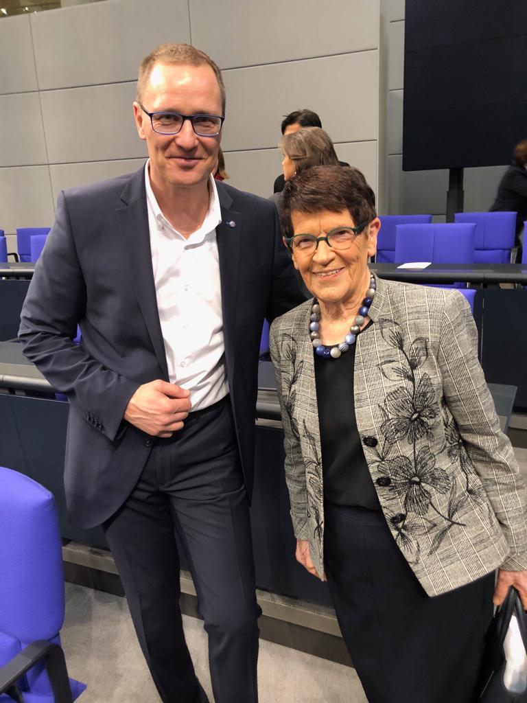 Roy Kühne mit Prof. Dr. Rita Süssmuth